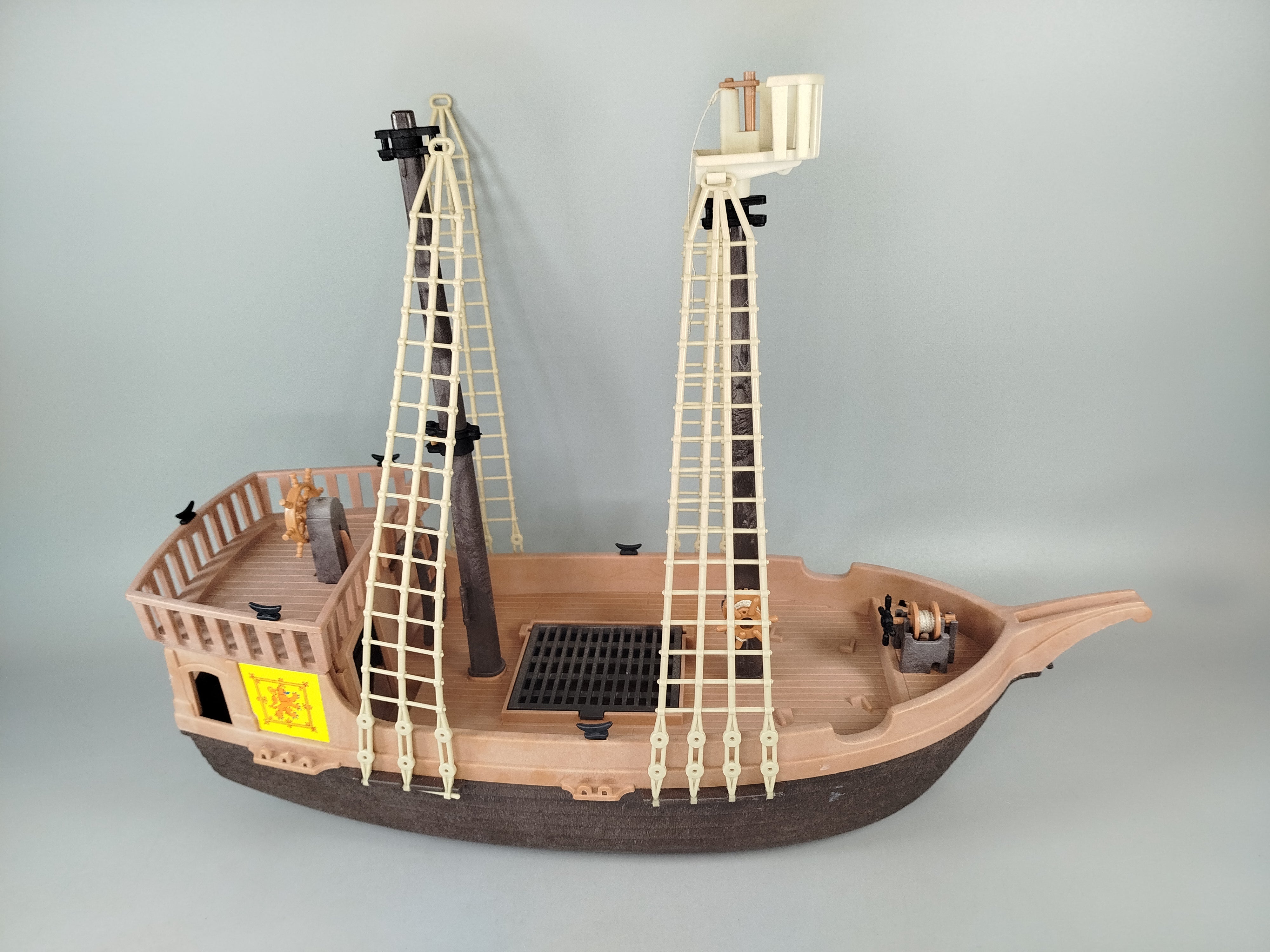 Vintage Piratenschiff Set – mit Figuren und Kanonen, unvollständig
